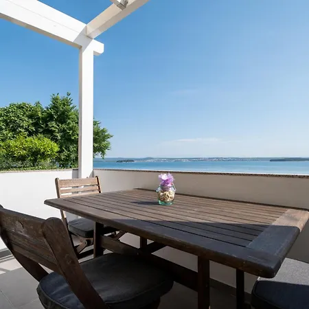 דירה By The Sea Tkon, Pasman - 6262