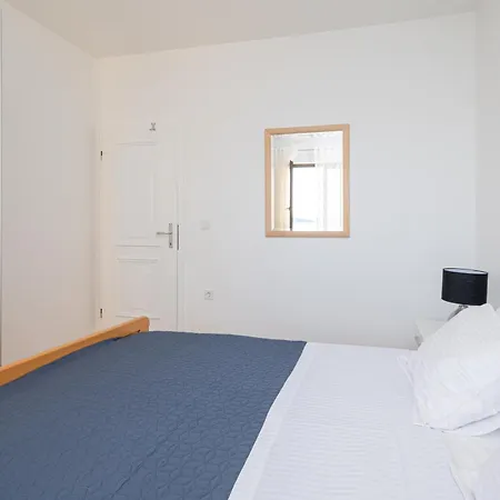 Apartament By The Sea Tkon, Pasman - 6262 Tkon