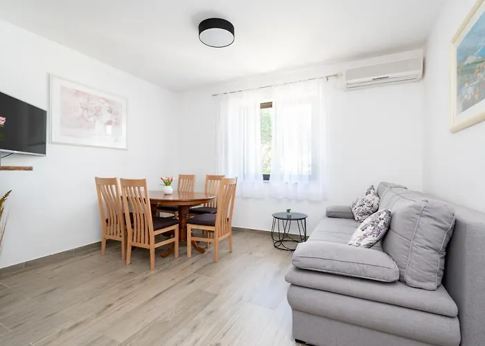 Apartment By The Sea Tkon, Pasman - 6262 *