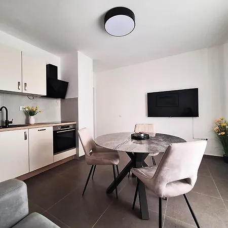 By The Sea Tkon, Pasman - 6262 * Tkon